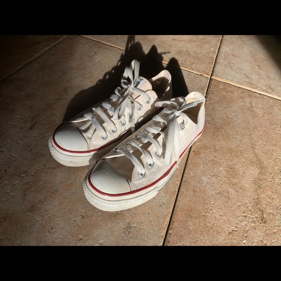 White Converse size 7.5 - Picture 2 of 5